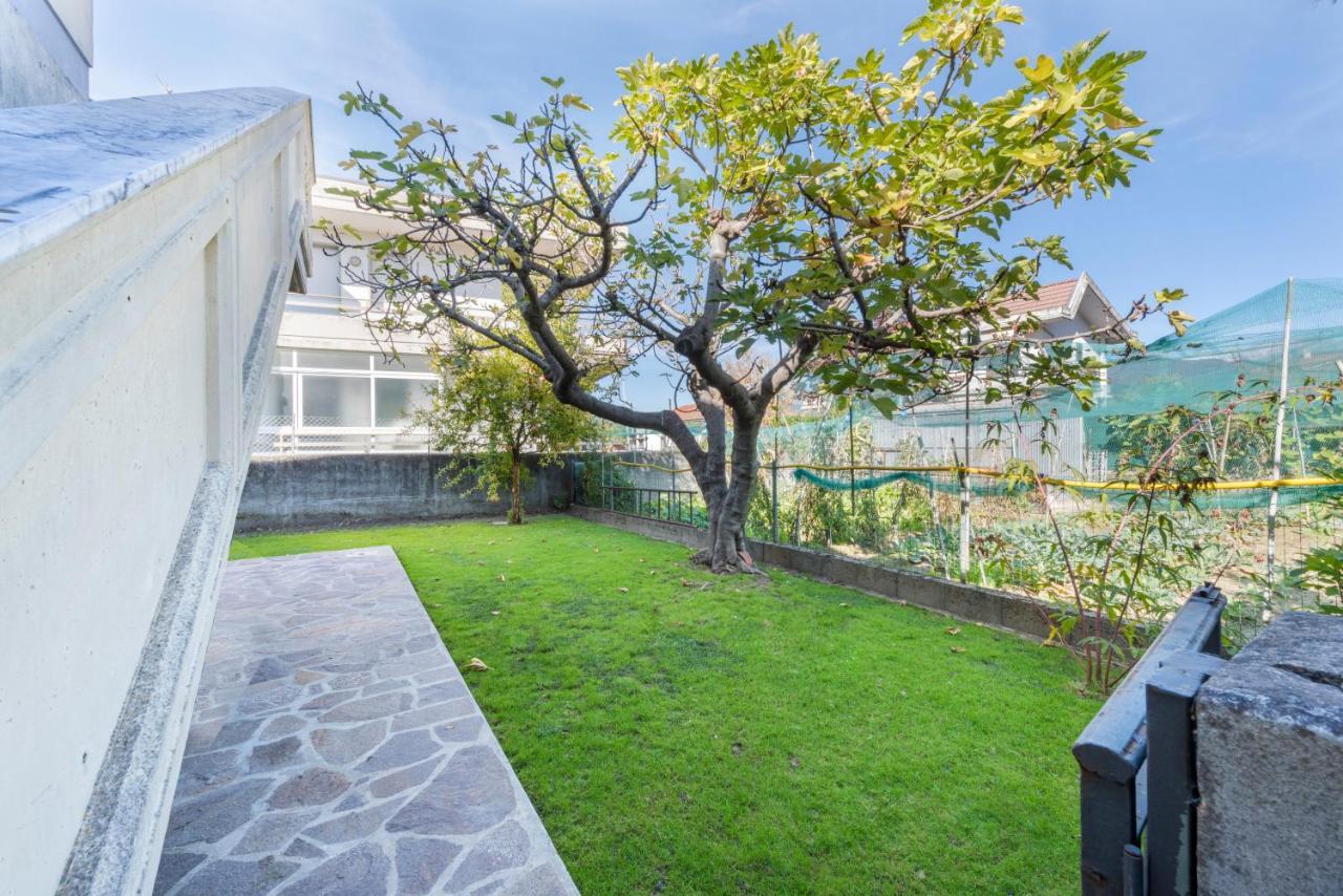 Residenza Tirrenia By Mmega Apartment Marina di Massa Bagian luar foto