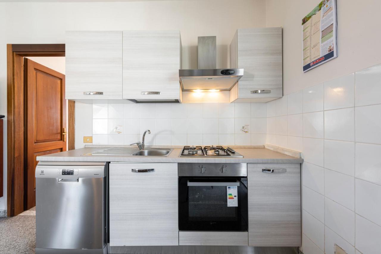 Residenza Tirrenia By Mmega Apartment Marina di Massa Bagian luar foto