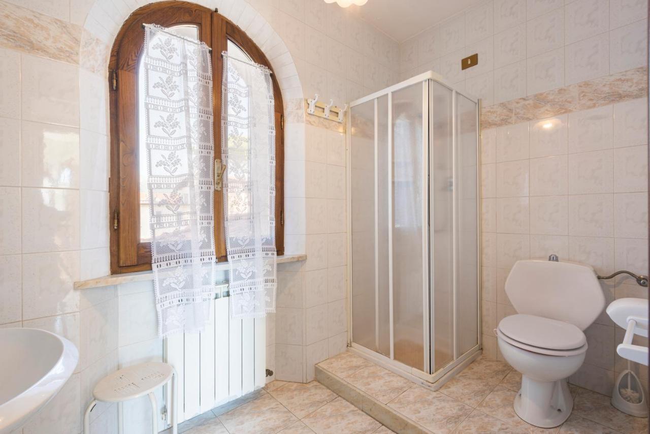 Residenza Tirrenia By Mmega Apartment Marina di Massa Bagian luar foto